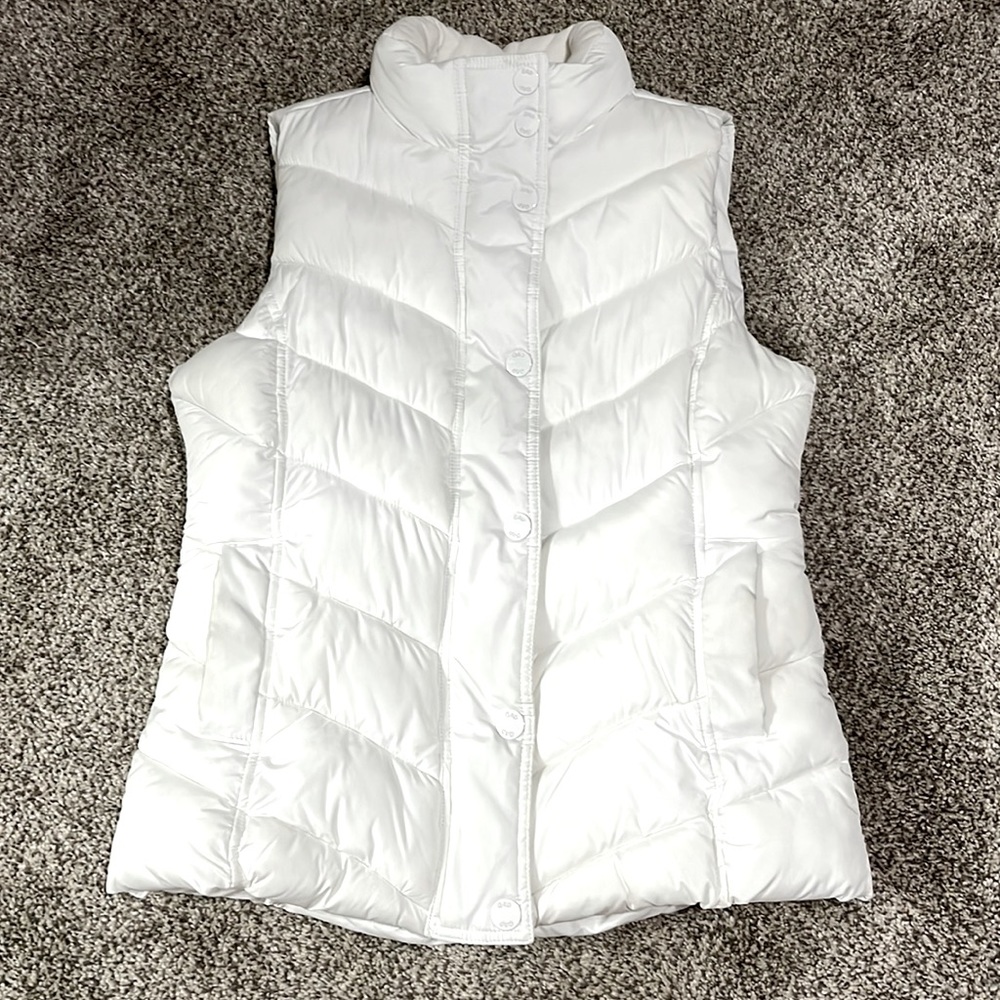 White puffer vest